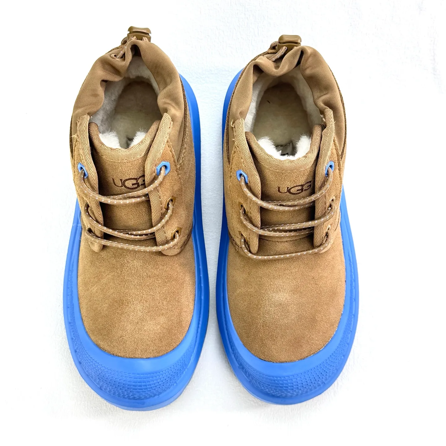 Local 💰600 [Wang Yibo's same style 3991UGG waterproof Tasman high top] The upper is made of high-mercerized cow suede, with fine texture and good gloss, non-currency cow suede! The outsole is made of a combination of injection molding and IP foam (referred to as the original sole). It requires multiple processes and high costs. It is lightweight and feels better on your feet. It is a one-piece, ready-made outsole that is not a currency! Sheep fur lining, warm and skin-friendly size: 35 36 37 38 39 40 41 42 43 44 45